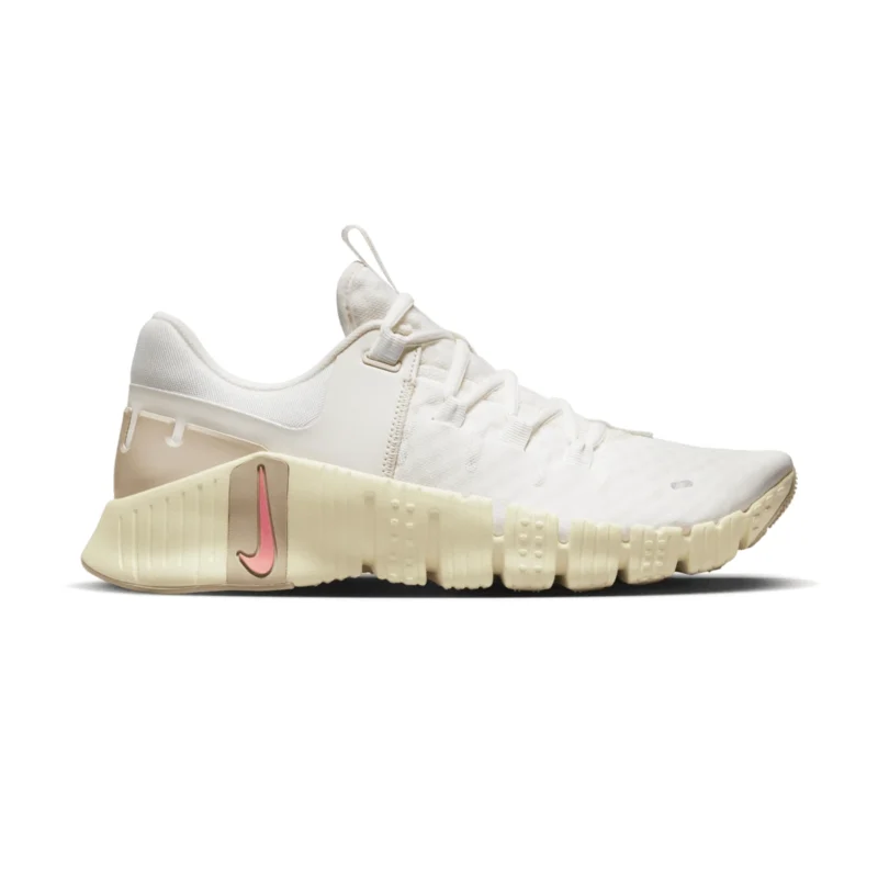 Nike Free Metcon 5 Training Shoe - Women's - Image 11